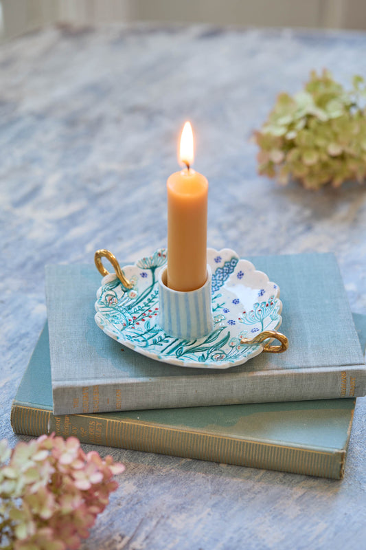 Scalloped edge candle holders with handle