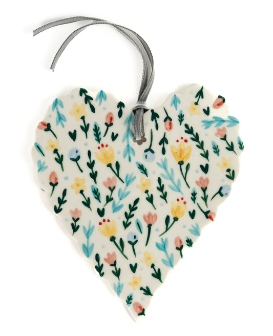 Scalloped edge hanging hearts