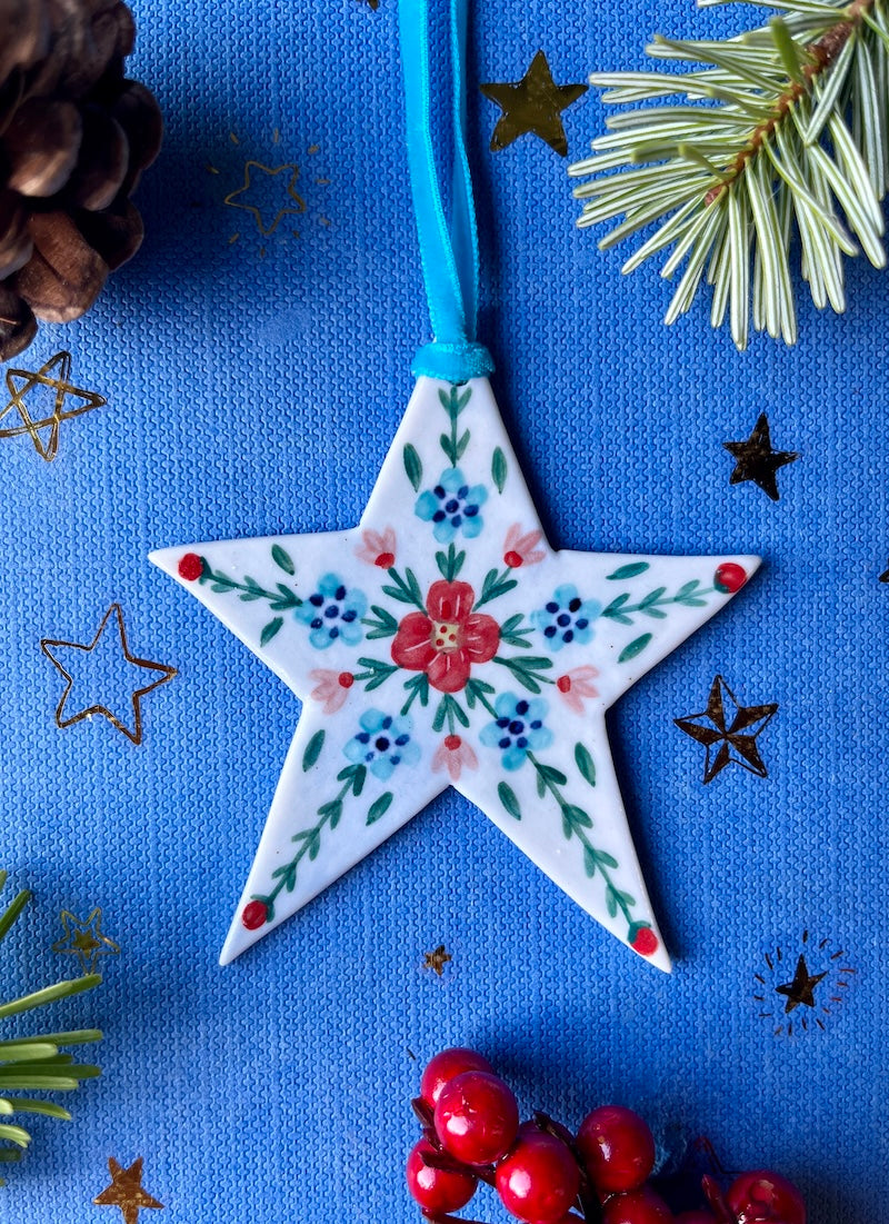 Folk star decorations