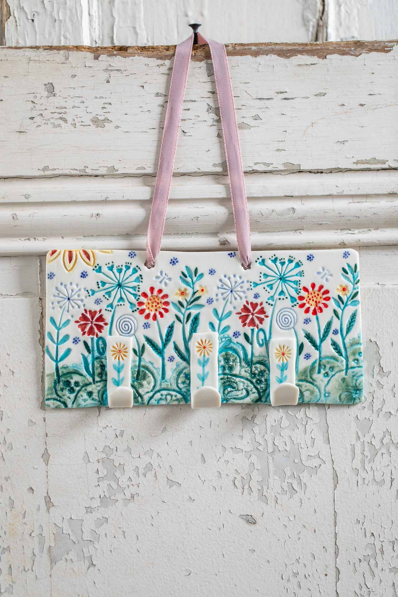 Hanging key holder