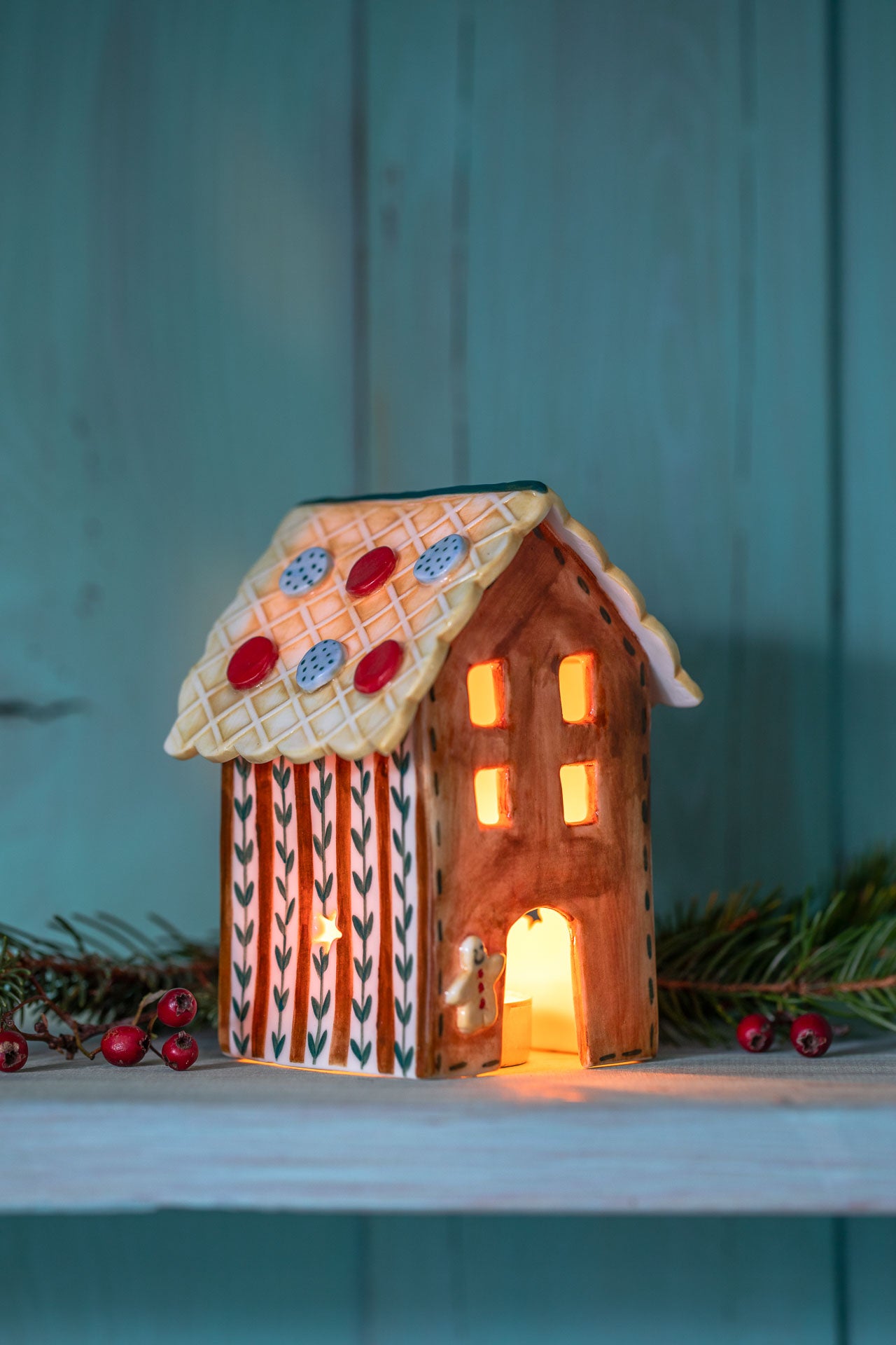 Festive house tea light holders