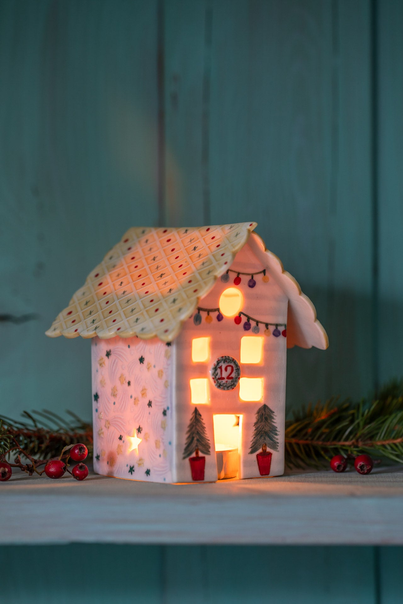 Festive house tea light holders