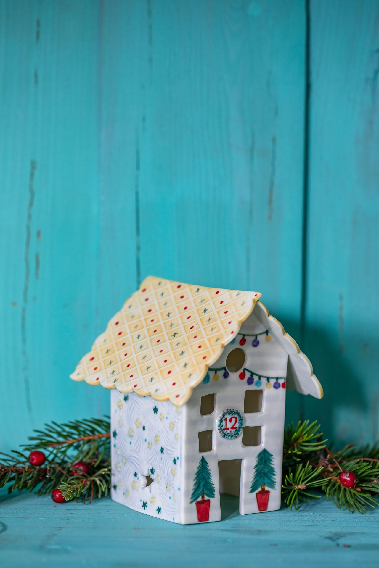 Festive house tea light holders