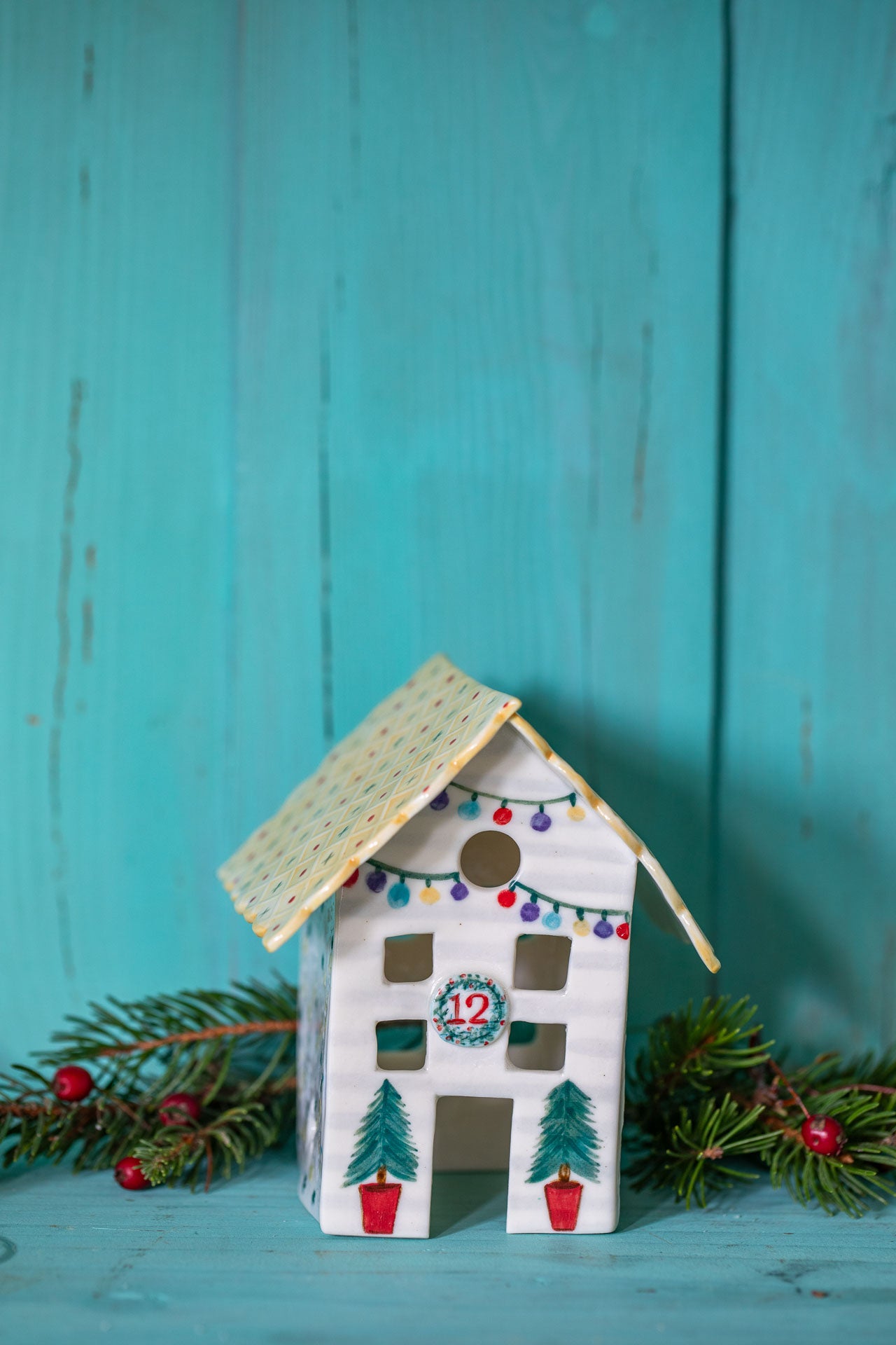 Festive house tea light holders